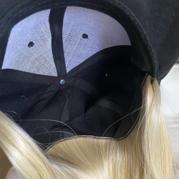 HAT WIG Black Ball Cap with 14” Ash Blonde Hair Attached Cap with Blonde Wig NWT - Picture 7 of 10